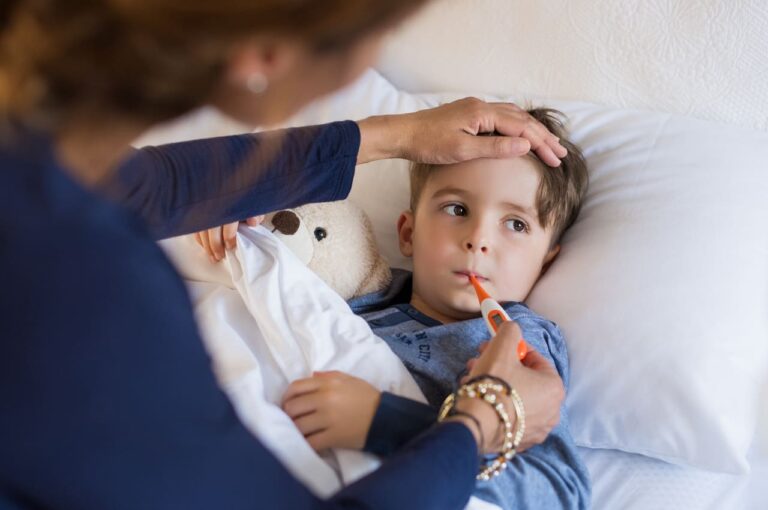 8 Ways to Reduce Fever in Child Naturally